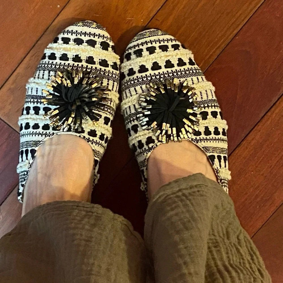 Anthropologie Dreamy Tweed Mule Slides Size 9 Black Gold Pompoms - Picture 3 of 9